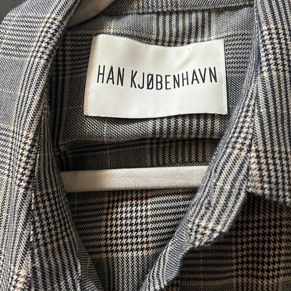 han kjobenhavn one pocket shirt.